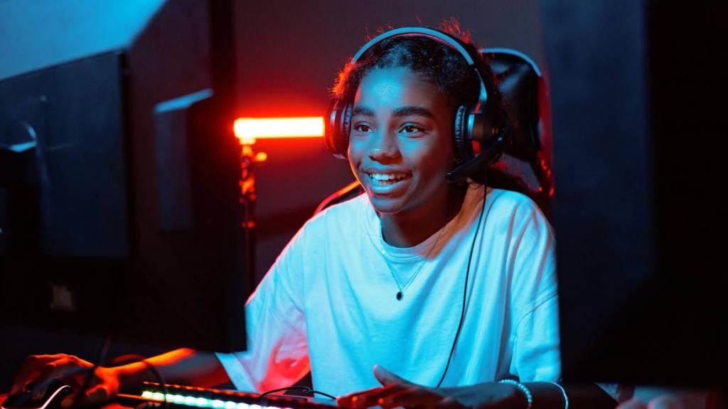 Descubra como fazer live na Twitch (e ainda ganhar&nbsp;dinheiro!)