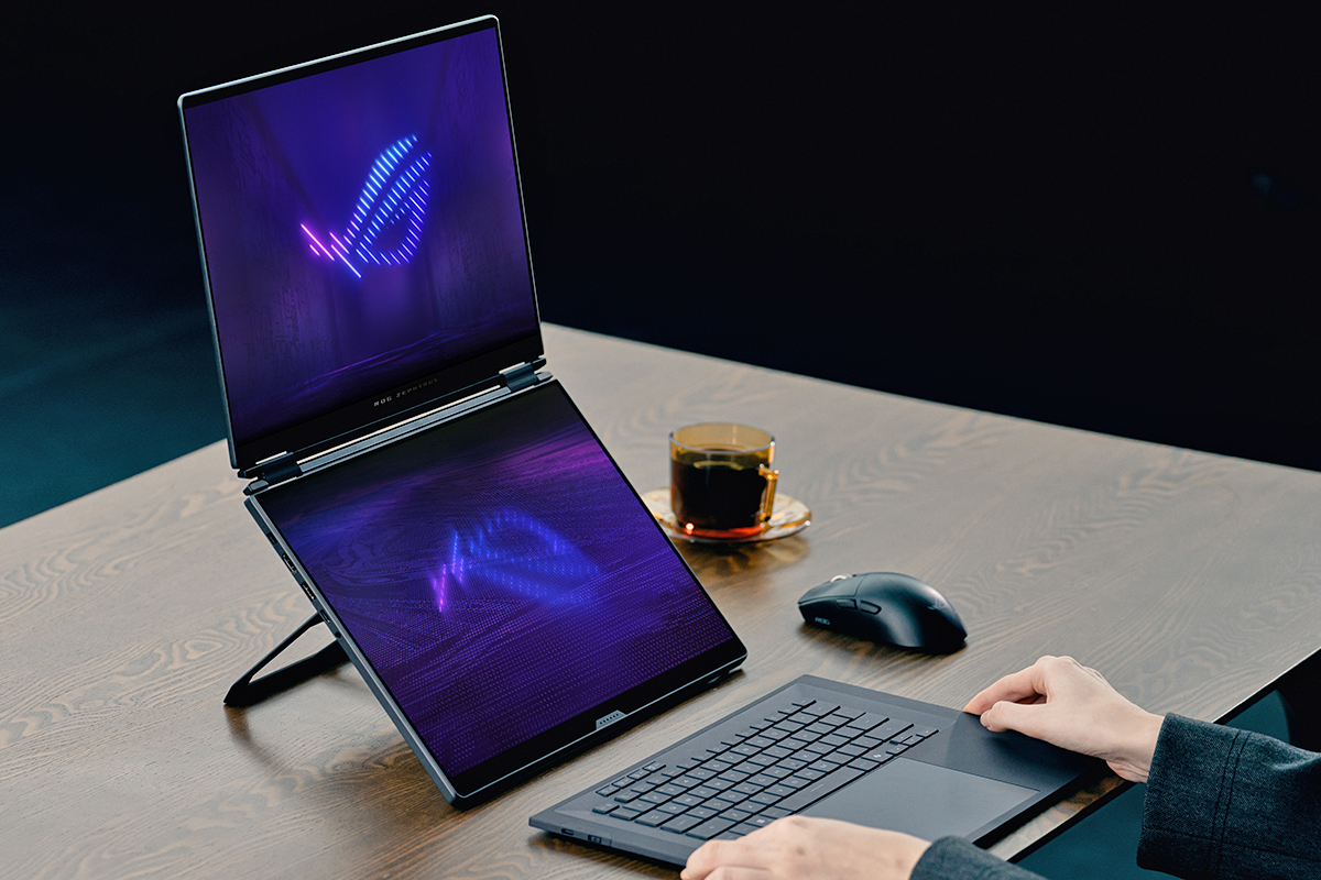 ASUS lança notebook gamer com duas telas OLED e RTX 5090